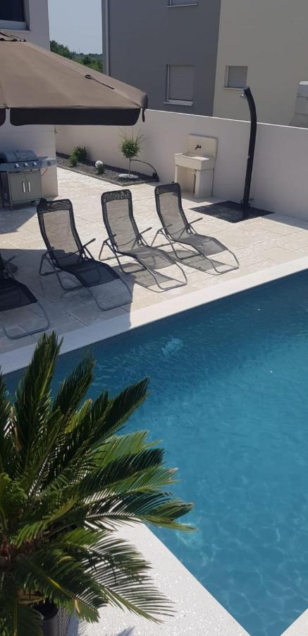 Villa Maris Nin Exteriér fotografie