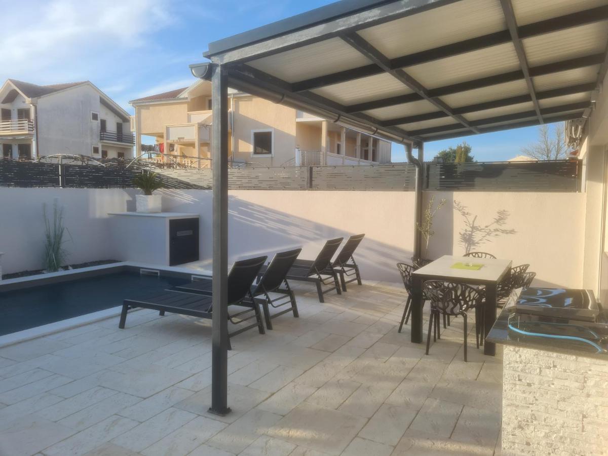 Villa Maris Nin Exteriér fotografie
